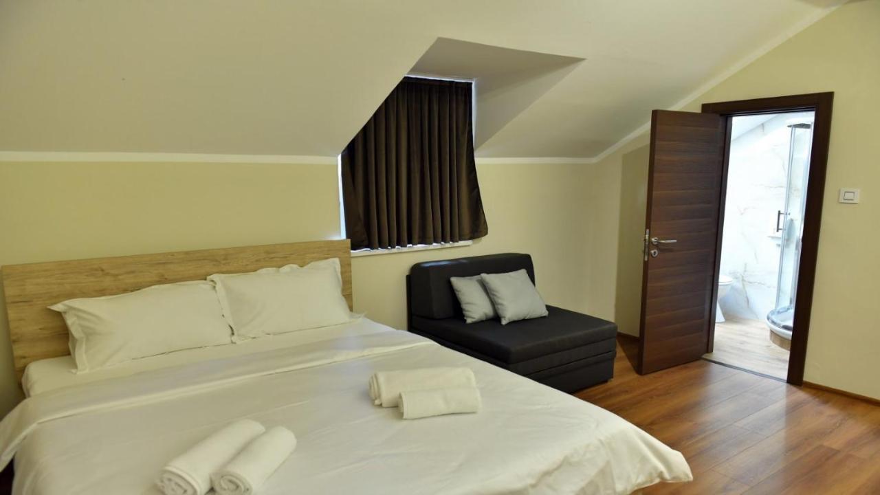 Apartmani Mali Vikend Белград Екстер'єр фото