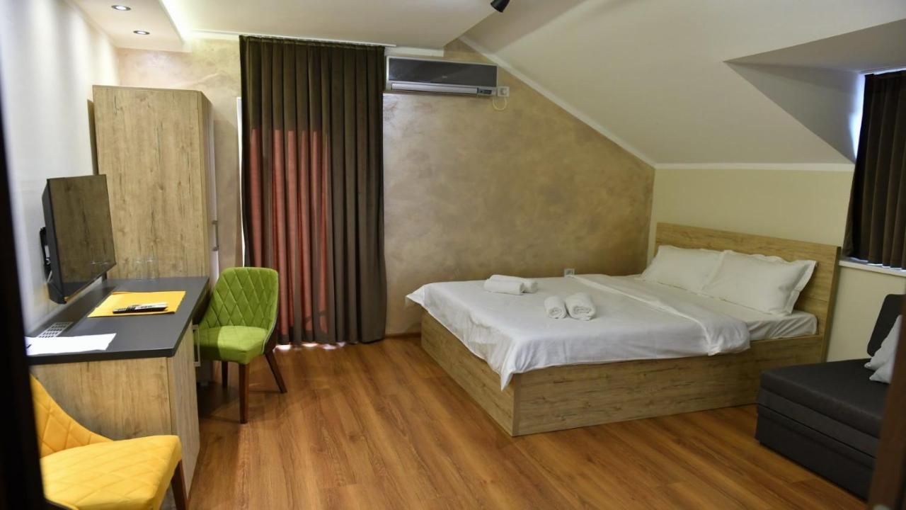Apartmani Mali Vikend Белград Екстер'єр фото